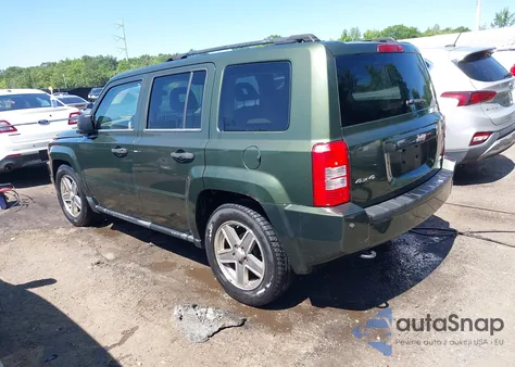 2008 Jeep Patriot Sport z USA, uszkodzony, nr VIN 1J8FF28W58D573793